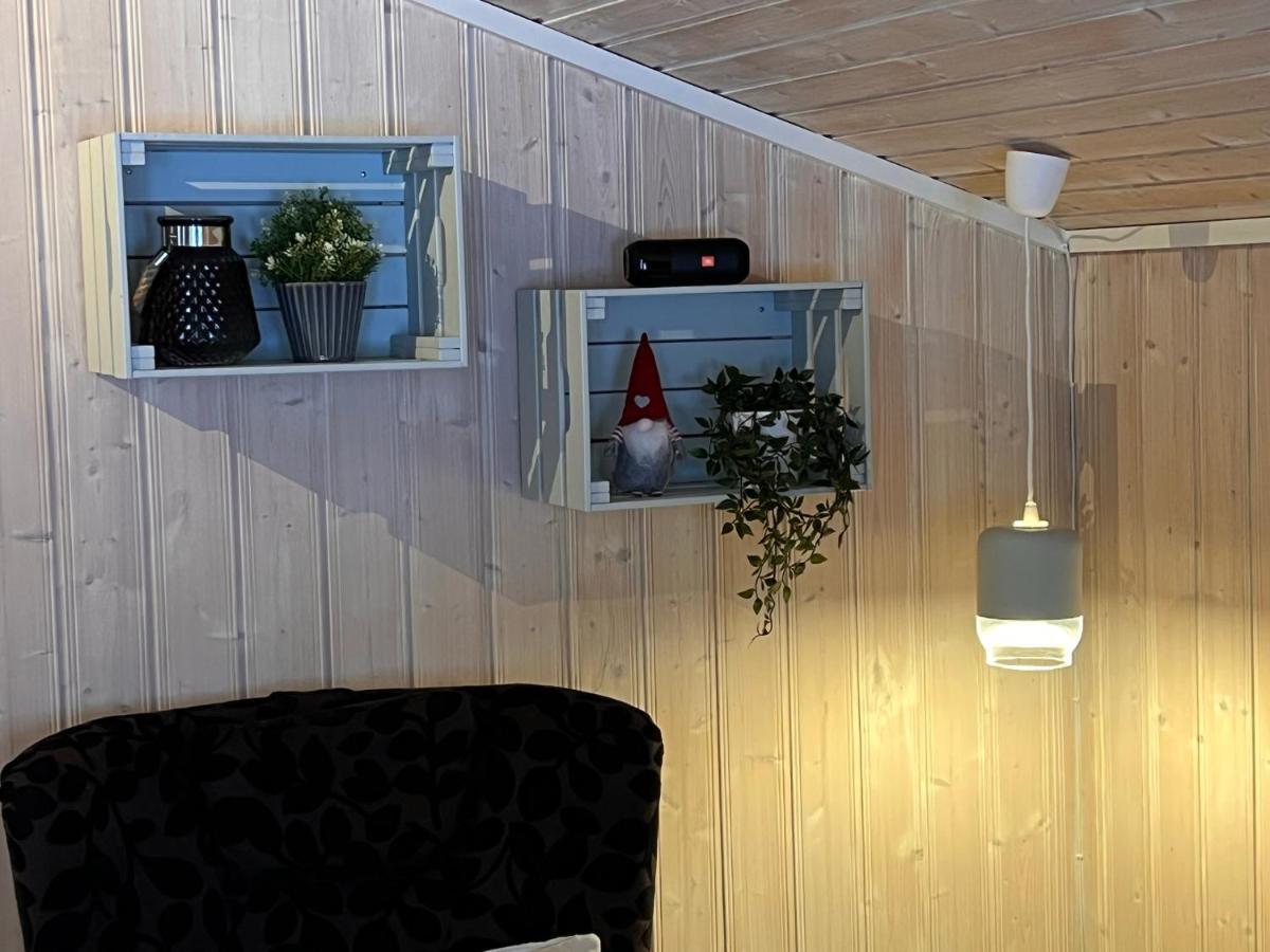 Vennebo - Koselig Liten Hytte Med Alle Fasiliteter Ал Екстериор снимка